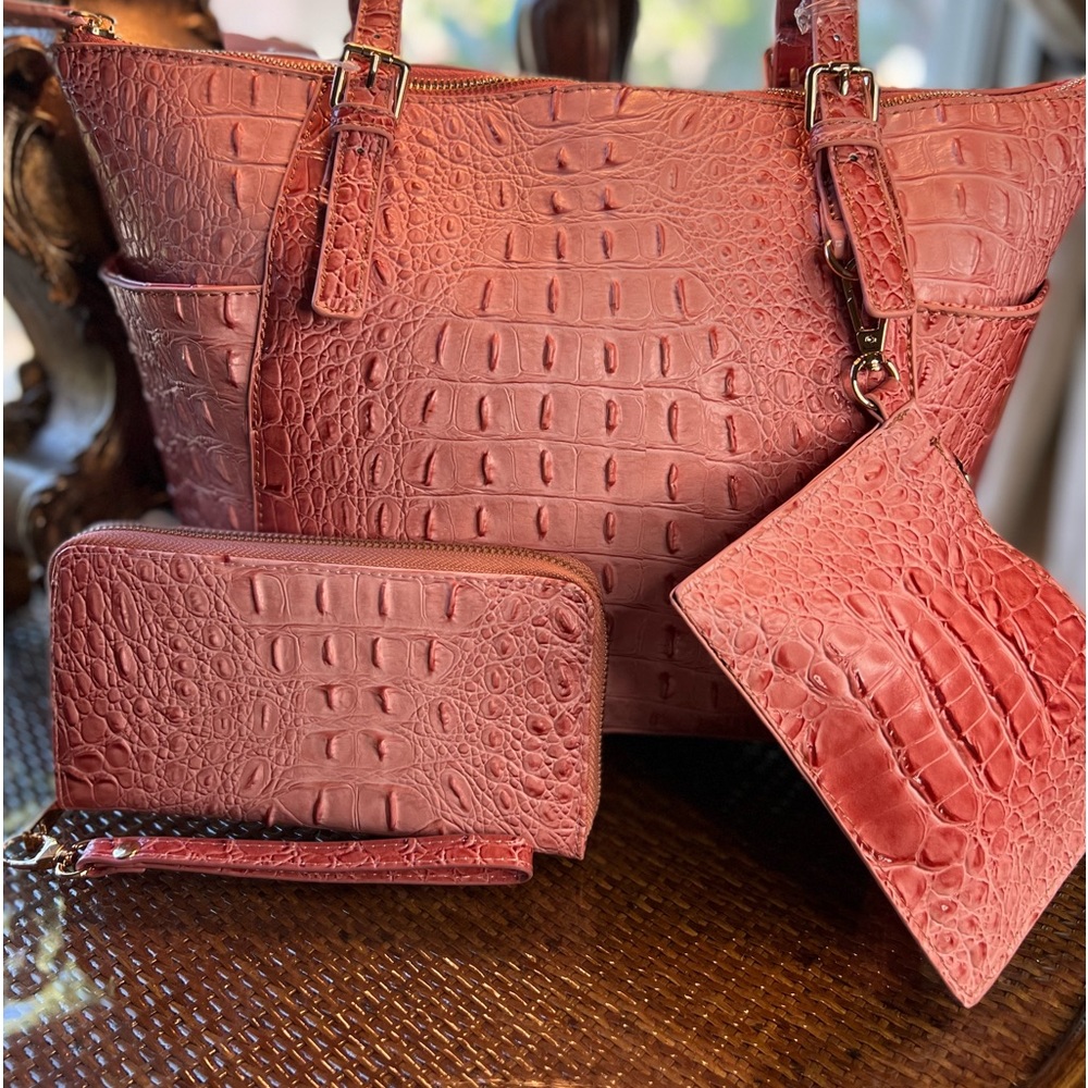 Pink 3pc Matching Croc Set Handbag Wallet and Coin Purse Studded Bottom